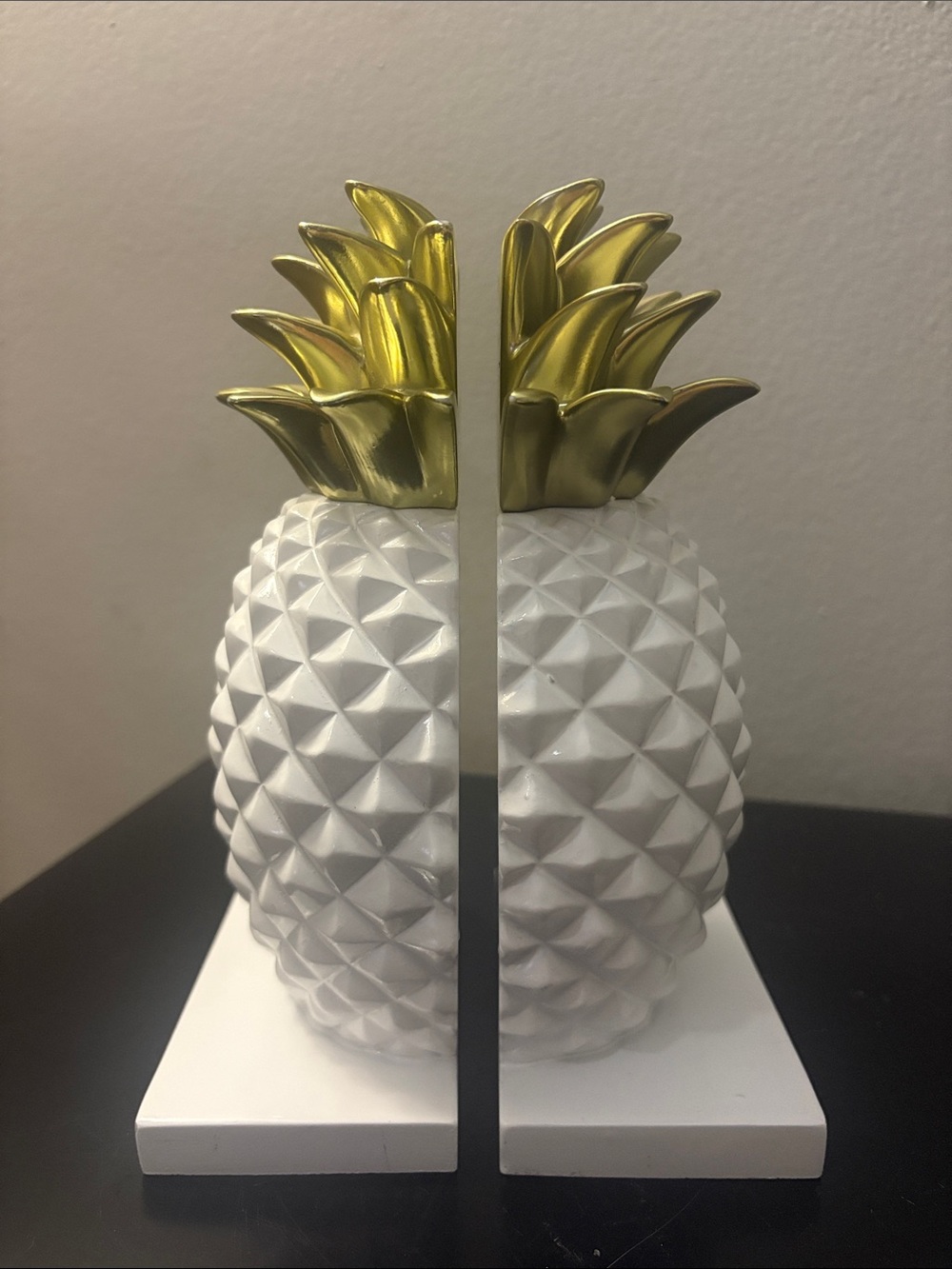 Pineapple Bookends pair